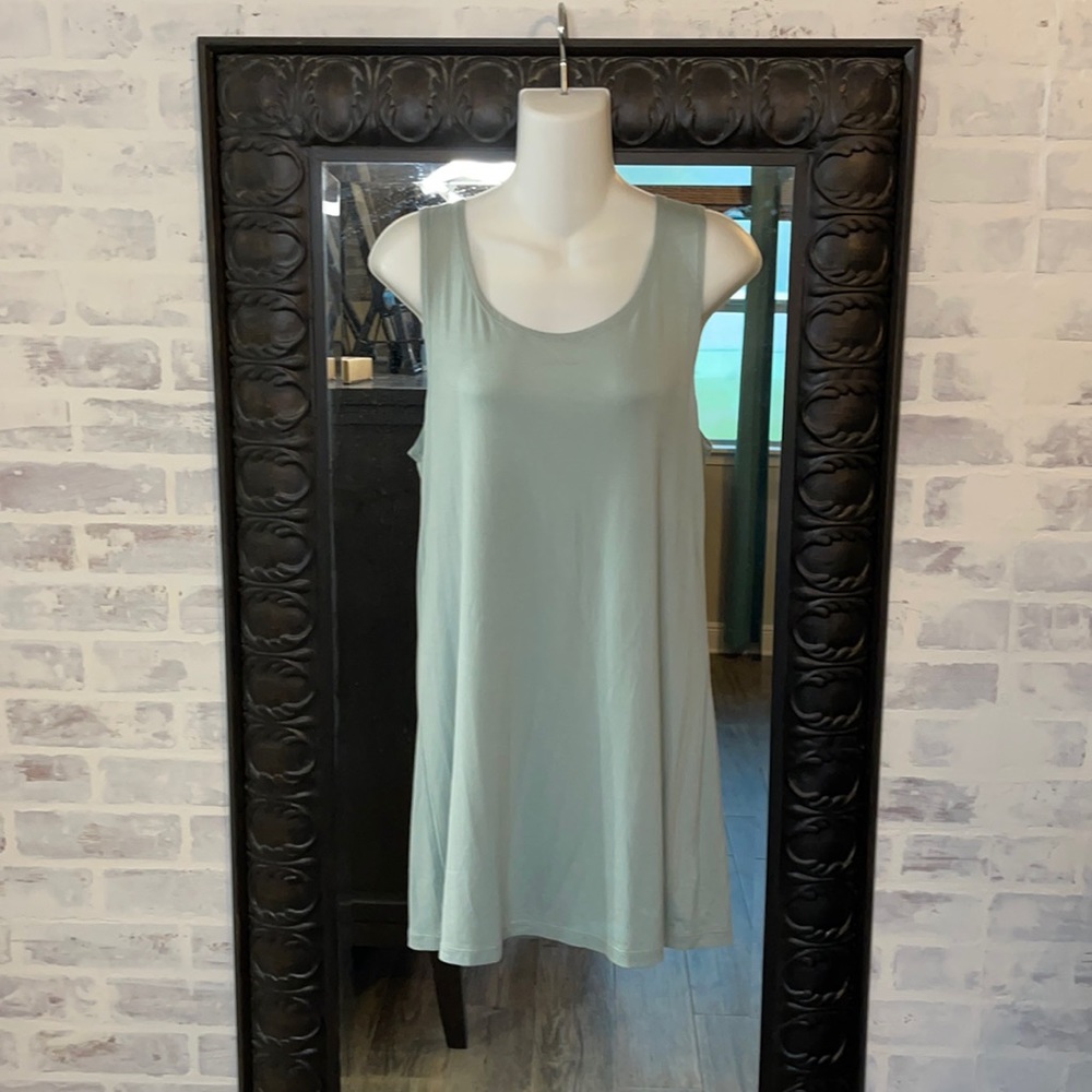 Logo by Lori Goldstein tank